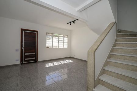 Casa à venda com 125m², 4 quartos e 2 vagasSala