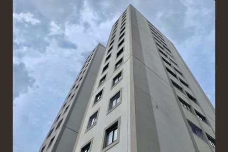 Apartamento para alugar com 60m², 2 quartos e 1 vaga Apartamento para alugar com 60m², 2 quartos e 1 vagaFachada
