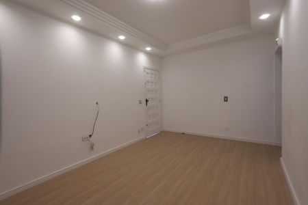 Casa para alugar com 300m², 3 quartos e 3 vagasSala