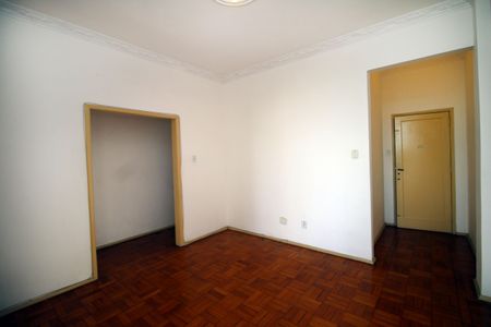 Apartamento para alugar com 60m², 3 quartos e sem vagaSala