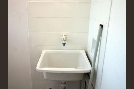 Apartamento para alugar com 60m², 3 quartos e sem vagaÁrea de Serviço