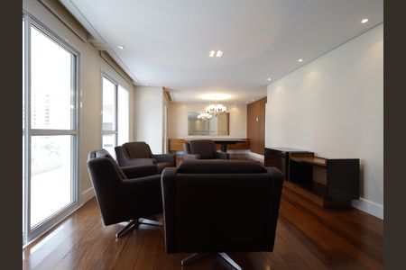 Apartamento para alugar com 201m², 4 quartos e 3 vagasSala