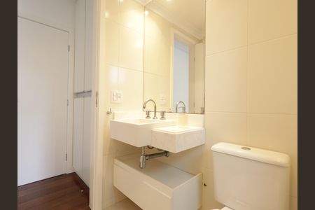 Apartamento para alugar com 201m², 4 quartos e 3 vagasBanheiro da Suíte 1