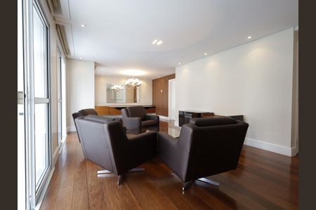 Apartamento para alugar com 201m², 4 quartos e 3 vagasSala