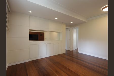 Apartamento para alugar com 201m², 4 quartos e 3 vagasSala de TV