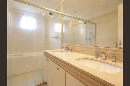 Apartamento para alugar com 201m², 4 quartos e 3 vagasBanheiro da Suíte 2