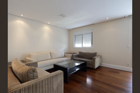 Apartamento para alugar com 201m², 4 quartos e 3 vagasSala