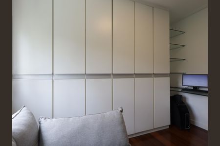 Apartamento para alugar com 201m², 4 quartos e 3 vagasSuíte 1