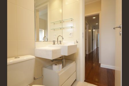 Apartamento para alugar com 201m², 4 quartos e 3 vagasBanheiro da Suíte 3