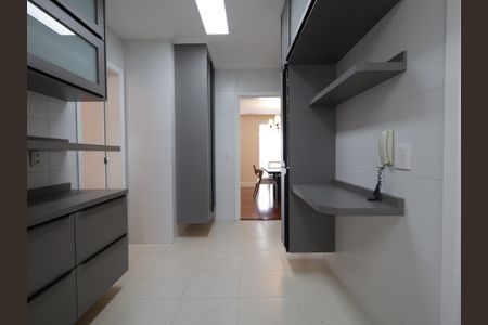 Apartamento para alugar com 201m², 4 quartos e 3 vagasCozinha