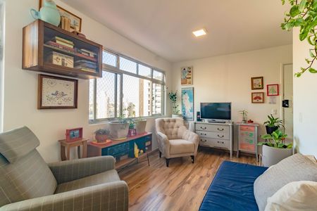 Apartamento para alugar com 74m², 2 quartos e 1 vagaSala