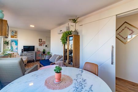 Apartamento para alugar com 74m², 2 quartos e 1 vagaSala