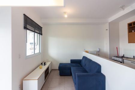 Sala  de kitnet/studio para alugar com 1 quarto, 37m² em Presidente Altino, Osasco
