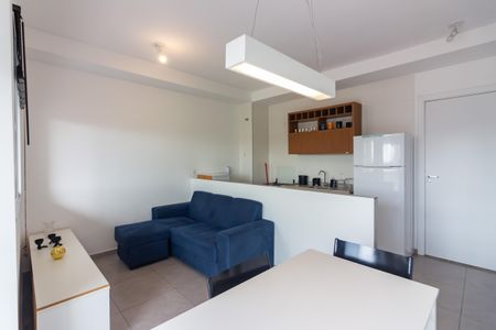 Sala  de kitnet/studio para alugar com 1 quarto, 37m² em Presidente Altino, Osasco