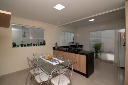 Casa à venda com 135m², 3 quartos e 3 vagasCozinha