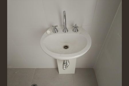 Studio à venda com 26m², 1 quarto e sem vaga Studio à venda com 26m², 1 quarto e sem vagaBanheiro Social