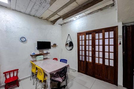Casa à venda com 80m², 3 quartos e 2 vagasCozinha