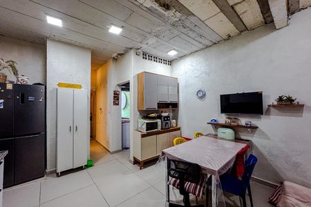Casa à venda com 80m², 3 quartos e 2 vagasCozinha