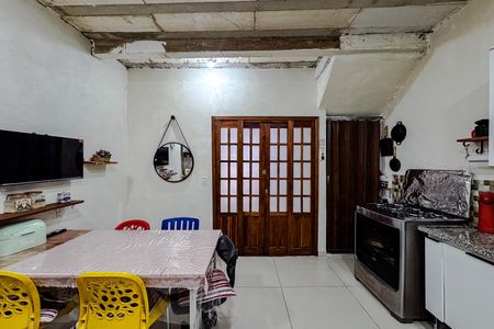 Casa à venda com 80m², 3 quartos e 2 vagasCozinha