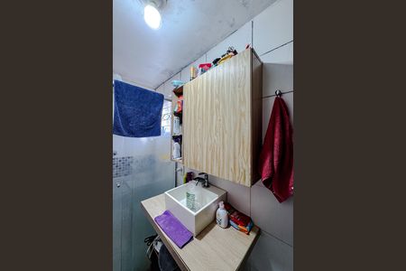 Casa à venda com 80m², 3 quartos e 2 vagasBanheiro 2