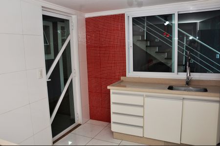 Casa à venda com 200m², 3 quartos e 3 vagasCozinha