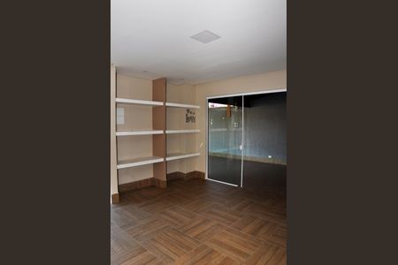 Casa à venda com 200m², 3 quartos e 3 vagasDetalhe - Sala de Tv