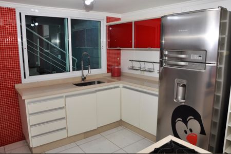 Casa à venda com 200m², 3 quartos e 3 vagasCozinha