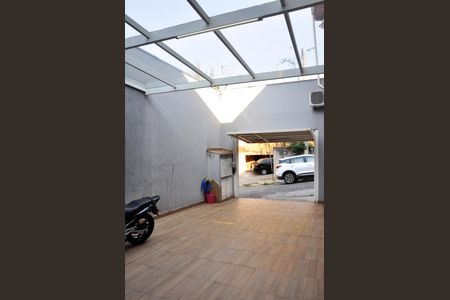 Casa à venda com 200m², 3 quartos e 3 vagasDetalhe - Garagem