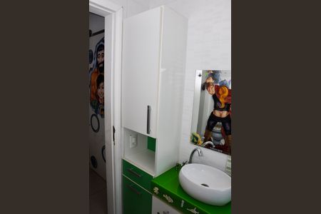 Casa à venda com 200m², 3 quartos e 3 vagasBanheiro da Suíte 2