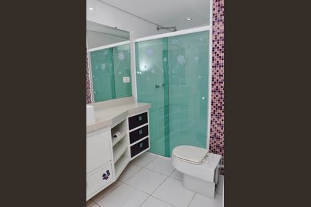 Casa à venda com 200m², 3 quartos e 3 vagasBanheiro da Suíte