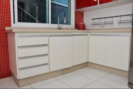 Casa à venda com 200m², 3 quartos e 3 vagasCozinha