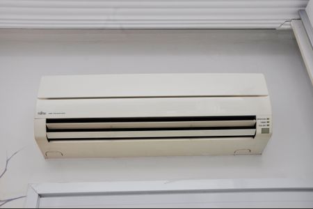 Casa à venda com 200m², 3 quartos e 3 vagasSuíte 2