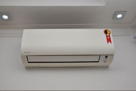 Casa à venda com 200m², 3 quartos e 3 vagasSuíte