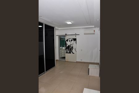 Casa à venda com 200m², 3 quartos e 3 vagasSuíte