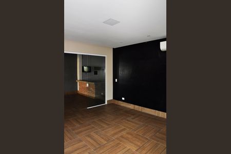 Casa à venda com 200m², 3 quartos e 3 vagasÁrea de TV