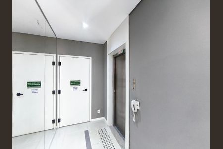Apartamento para alugar com 68m², 2 quartos e 2 vagas Apartamento para alugar com 68m², 2 quartos e 2 vagasElevador