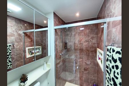 Apartamento para alugar com 68m², 2 quartos e 2 vagas Apartamento para alugar com 68m², 2 quartos e 2 vagasBanheiro da Suíte