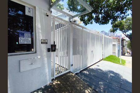 Apartamento para alugar com 68m², 2 quartos e 2 vagas Apartamento para alugar com 68m², 2 quartos e 2 vagasFachada