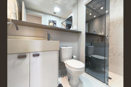 Apartamento para alugar com 68m², 2 quartos e 2 vagas Apartamento para alugar com 68m², 2 quartos e 2 vagasBanheiro