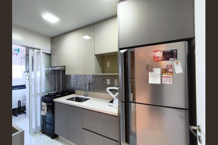 Apartamento para alugar com 68m², 2 quartos e 2 vagas Apartamento para alugar com 68m², 2 quartos e 2 vagasCozinha
