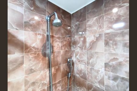 Apartamento para alugar com 68m², 2 quartos e 2 vagas Apartamento para alugar com 68m², 2 quartos e 2 vagasBanheiro da Suíte