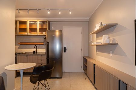 Apartamento para alugar com 30m², 1 quarto e sem vaga Apartamento para alugar com 30m², 1 quarto e sem vagaSala
