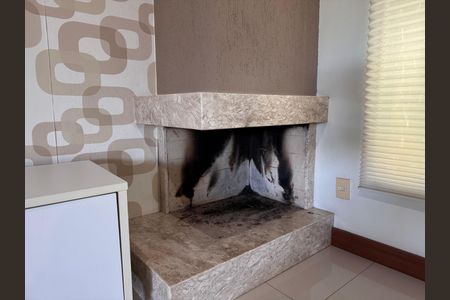 Casa à venda com 247m², 3 quartos e 4 vagas Casa à venda com 247m², 3 quartos e 4 vagasSala