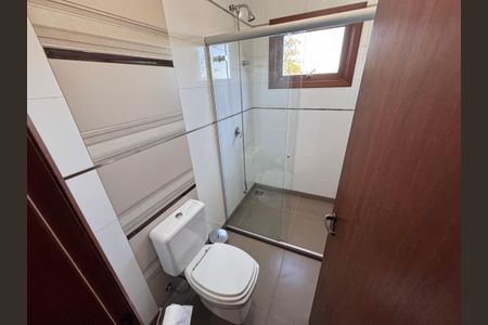 Casa à venda com 247m², 3 quartos e 4 vagas Casa à venda com 247m², 3 quartos e 4 vagasBanheiro