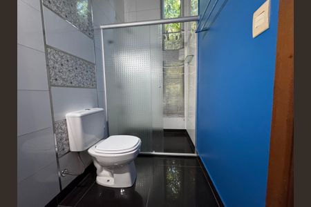 Casa à venda com 247m², 3 quartos e 4 vagas Casa à venda com 247m², 3 quartos e 4 vagasBanheiro da Suíte