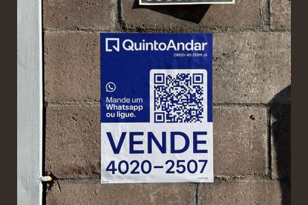 Casa à venda com 247m², 3 quartos e 4 vagas Casa à venda com 247m², 3 quartos e 4 vagasPlaca