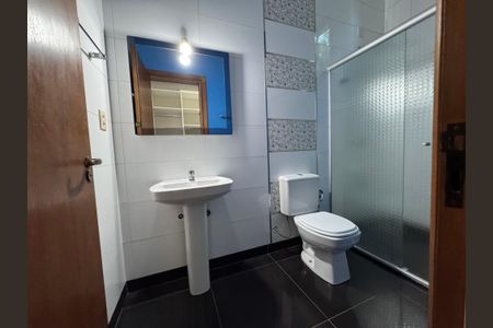 Casa à venda com 247m², 3 quartos e 4 vagas Casa à venda com 247m², 3 quartos e 4 vagasBanheiro da Suíte