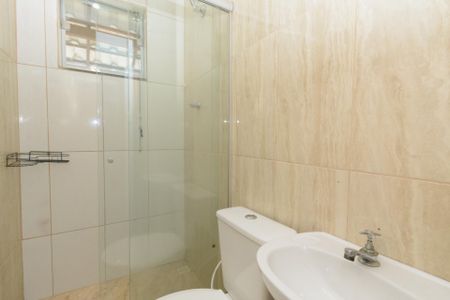 Casa à venda com 42m², 2 quartos e 1 vaga Casa à venda com 42m², 2 quartos e 1 vagaBanheiro