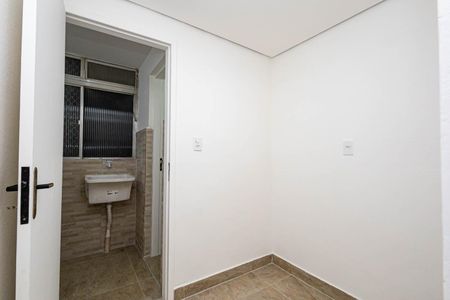 Apartamento para alugar com 65m², 2 quartos e sem vagaEscritório