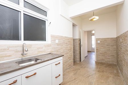 Apartamento para alugar com 65m², 2 quartos e sem vagaCozinha